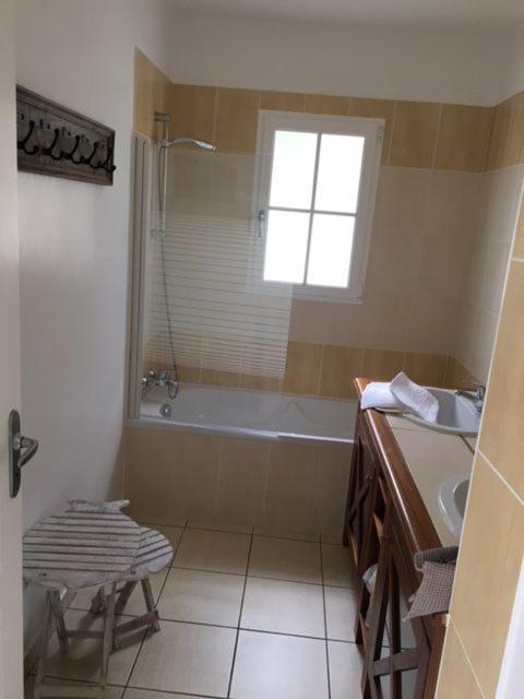 Gite Avec Piscine Privative L'Aiguillon-sur-Vie Екстер'єр фото