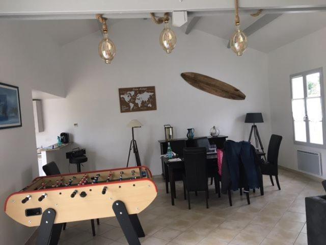 Gite Avec Piscine Privative L'Aiguillon-sur-Vie Екстер'єр фото
